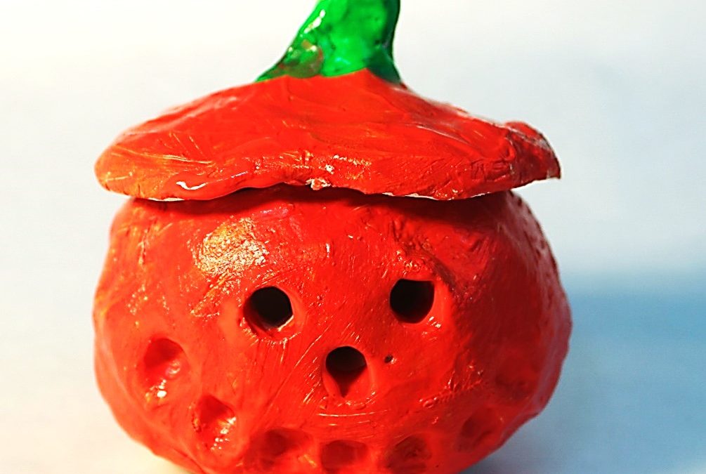 Jack-o-Lantern Pinch Pots