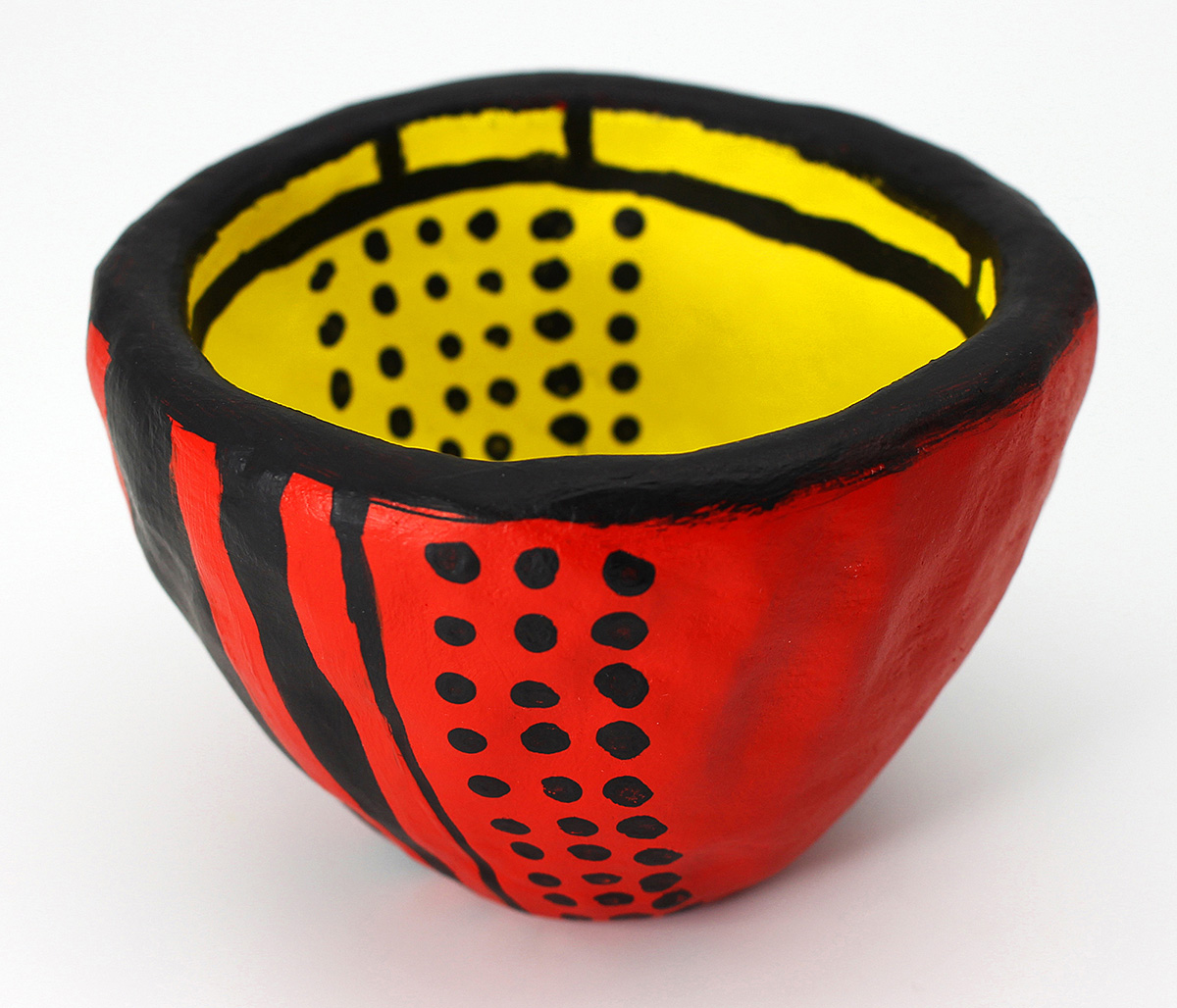 An example of the Pop Art Pinch Pot that will be created with this PNC Tiny Thursdays at Home lesson.