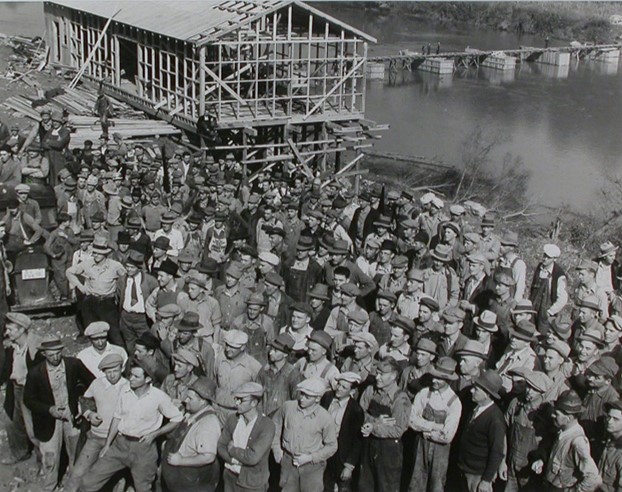 Here and Gone: Lewis Hine in Tennessee